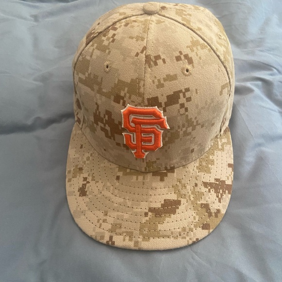 Giants jersey and hat bundle. - Picture 5 of 7